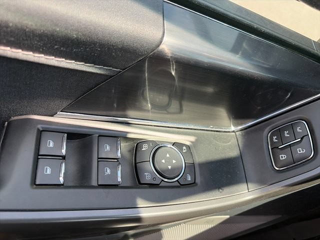 Used 2025 Ford F150 Lariat w/ Equipment Group 501A Mid AWD/4WD image 14
