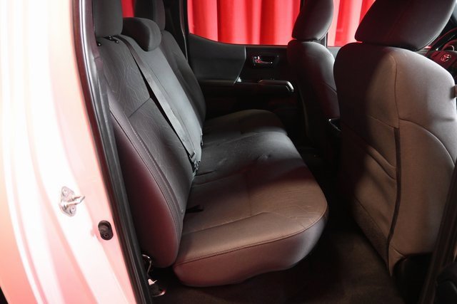Certified 2017 Toyota Tacoma TRD Off-Road image 7