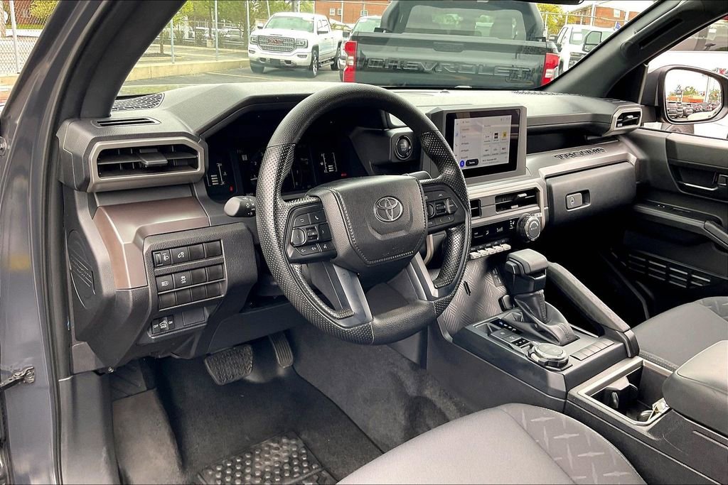 Used 2024 Toyota Tacoma SR5 AWD/4WD image 12