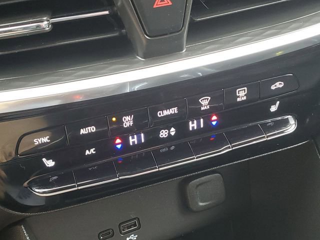 Used 2024 Buick Encore GX Avenir w/ Avenir Technology Package image 20