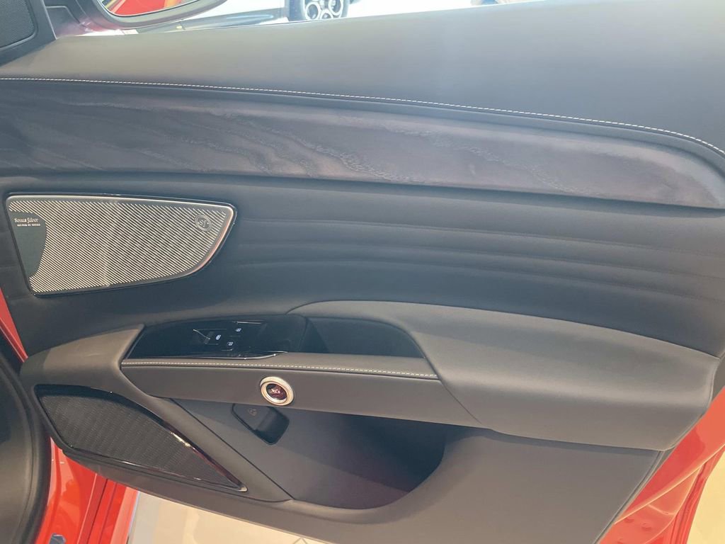 New 2026 Maserati Grecale Modena image 23