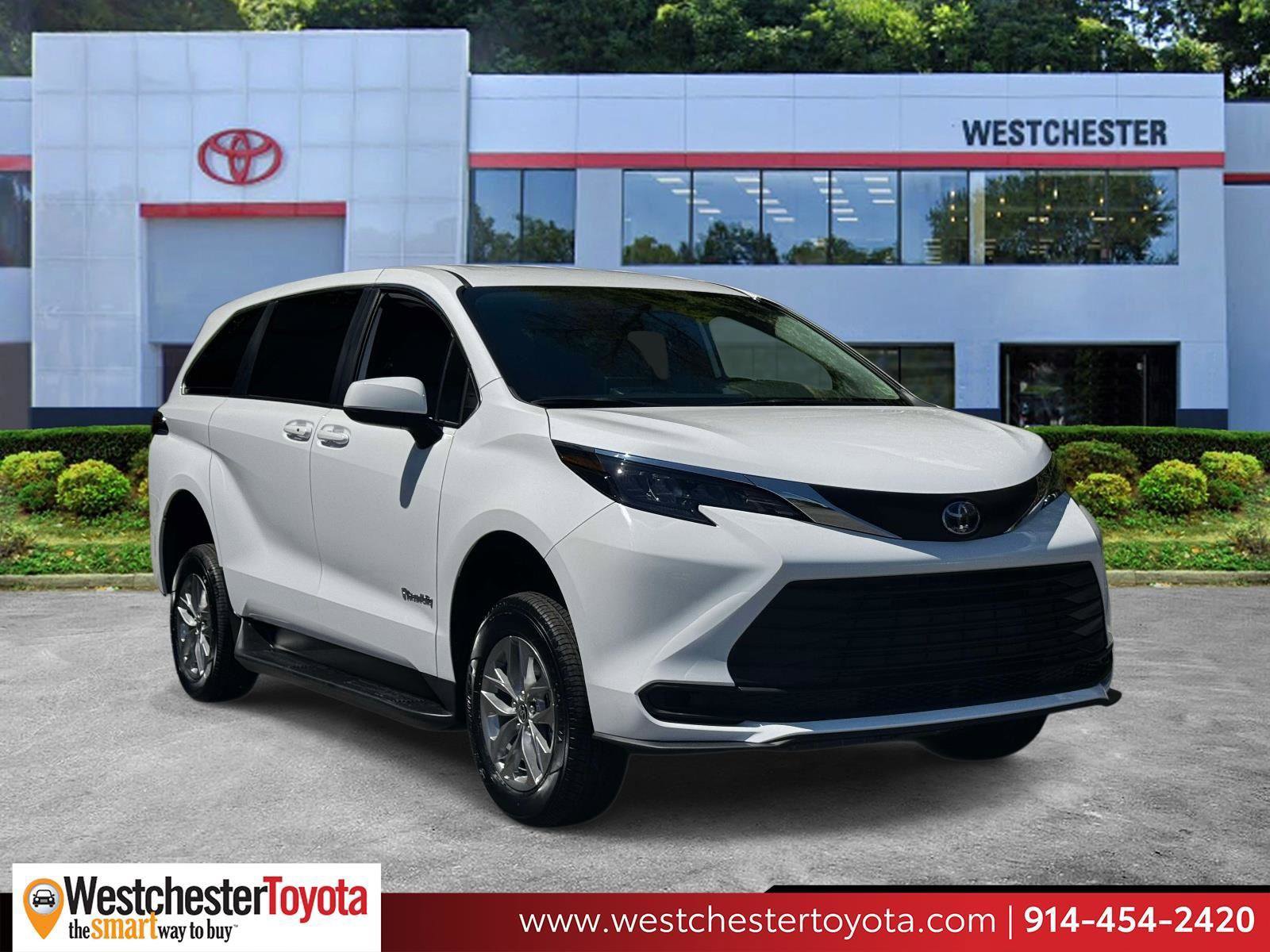 Used 2025 Toyota Sienna LE