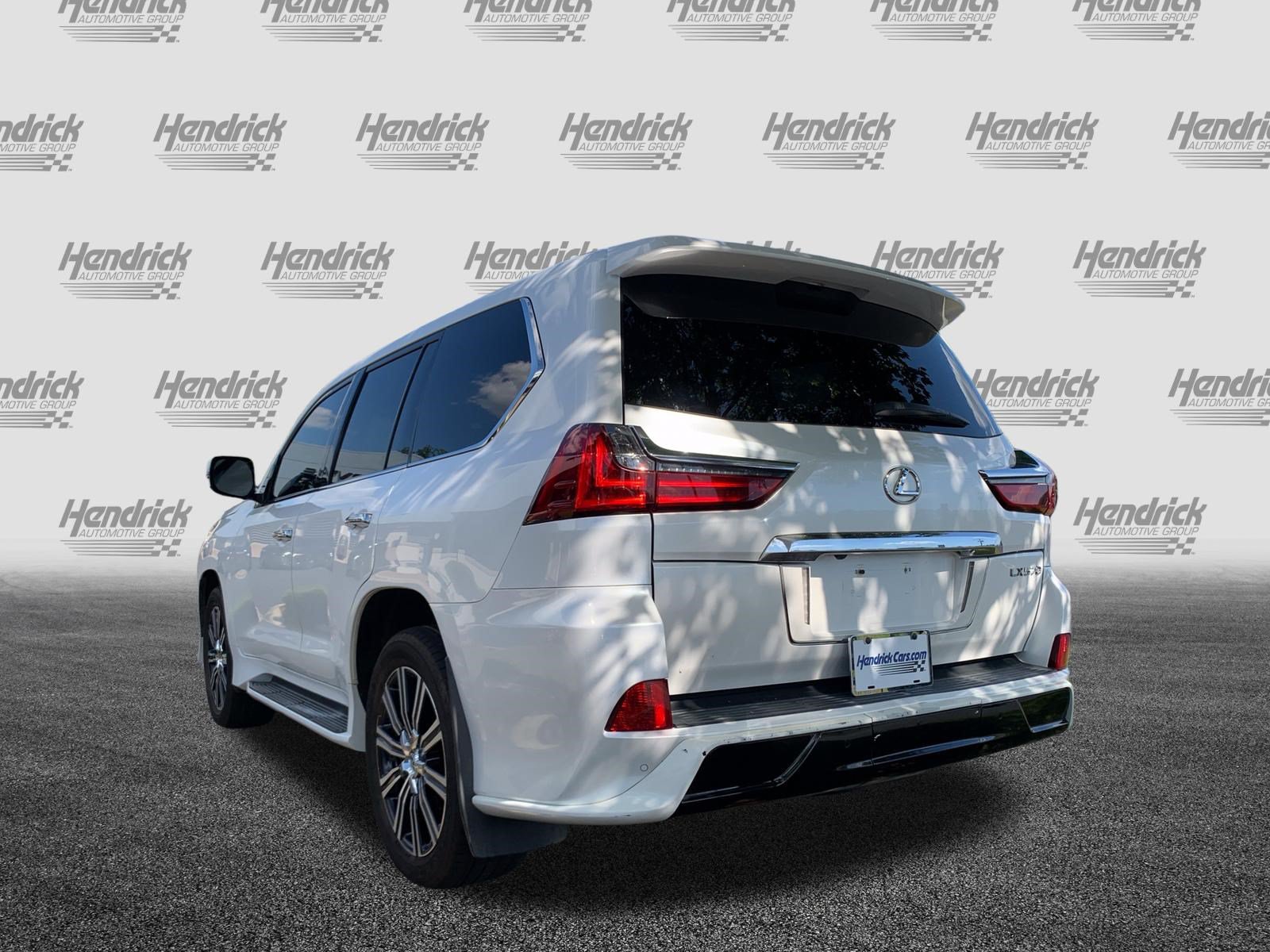 Used 2019 Lexus LX 570 4WD w/ Luxury Package image 8