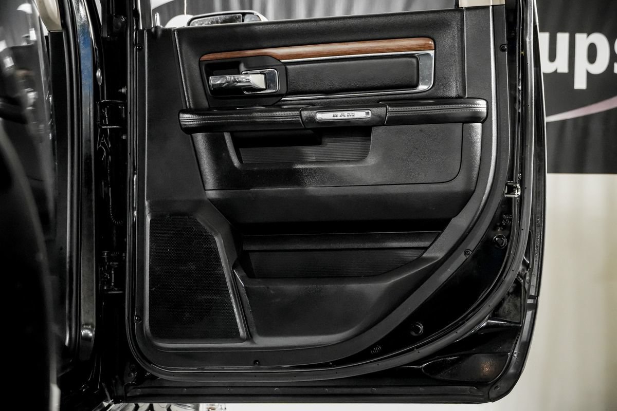 Used 2014 RAM 3500 Laramie w/ Convenience Group AWD/4WD image 35