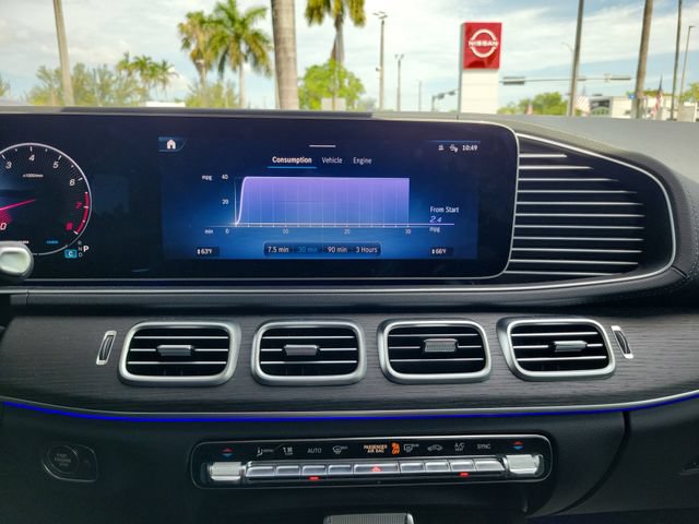 Used 2026 Mercedes-Benz GLS 580 4MATIC image 23