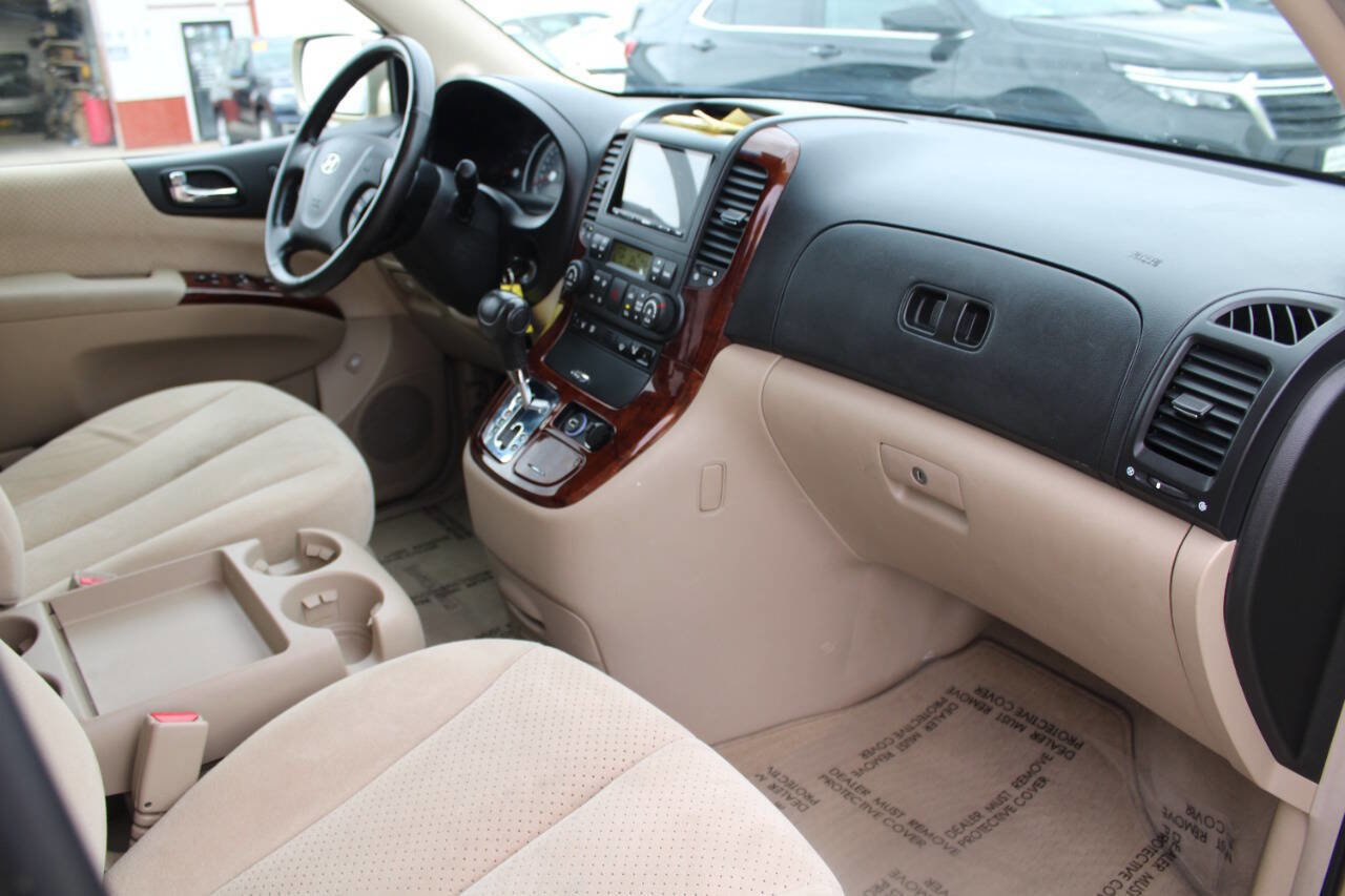 Used 2007 Hyundai Entourage GLS FWD image 13