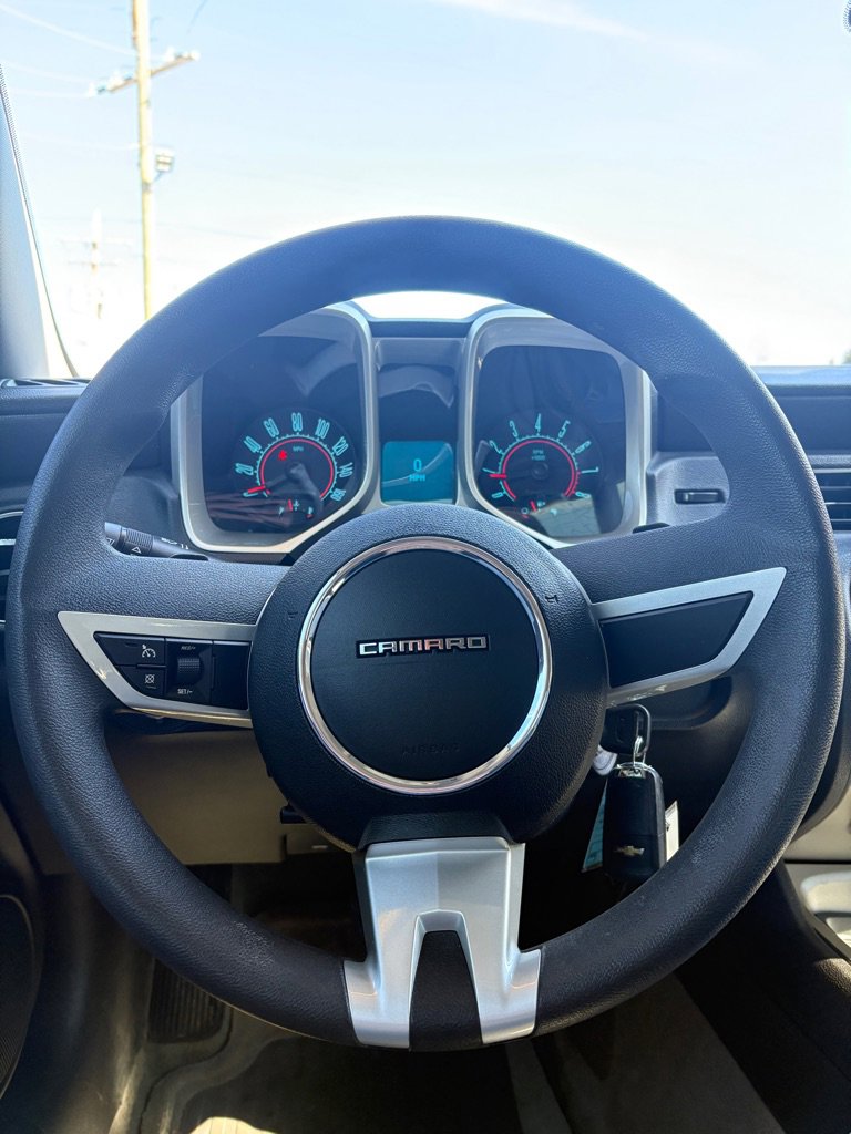 Used 2011 Chevrolet Camaro LT image 14