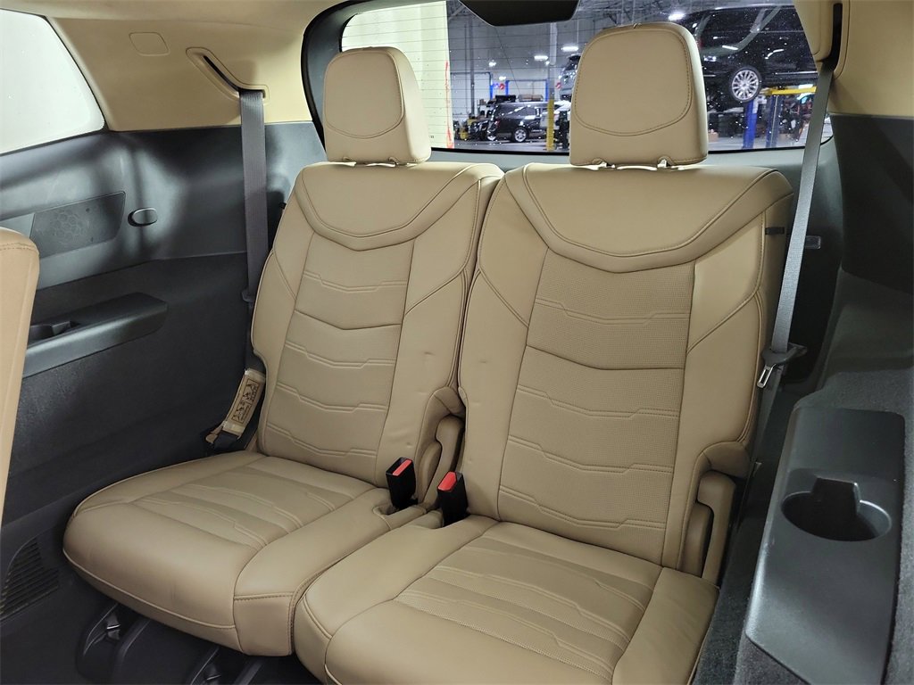 Certified 2023 Cadillac XT6 Premium Luxury w/ Platinum Package image 11