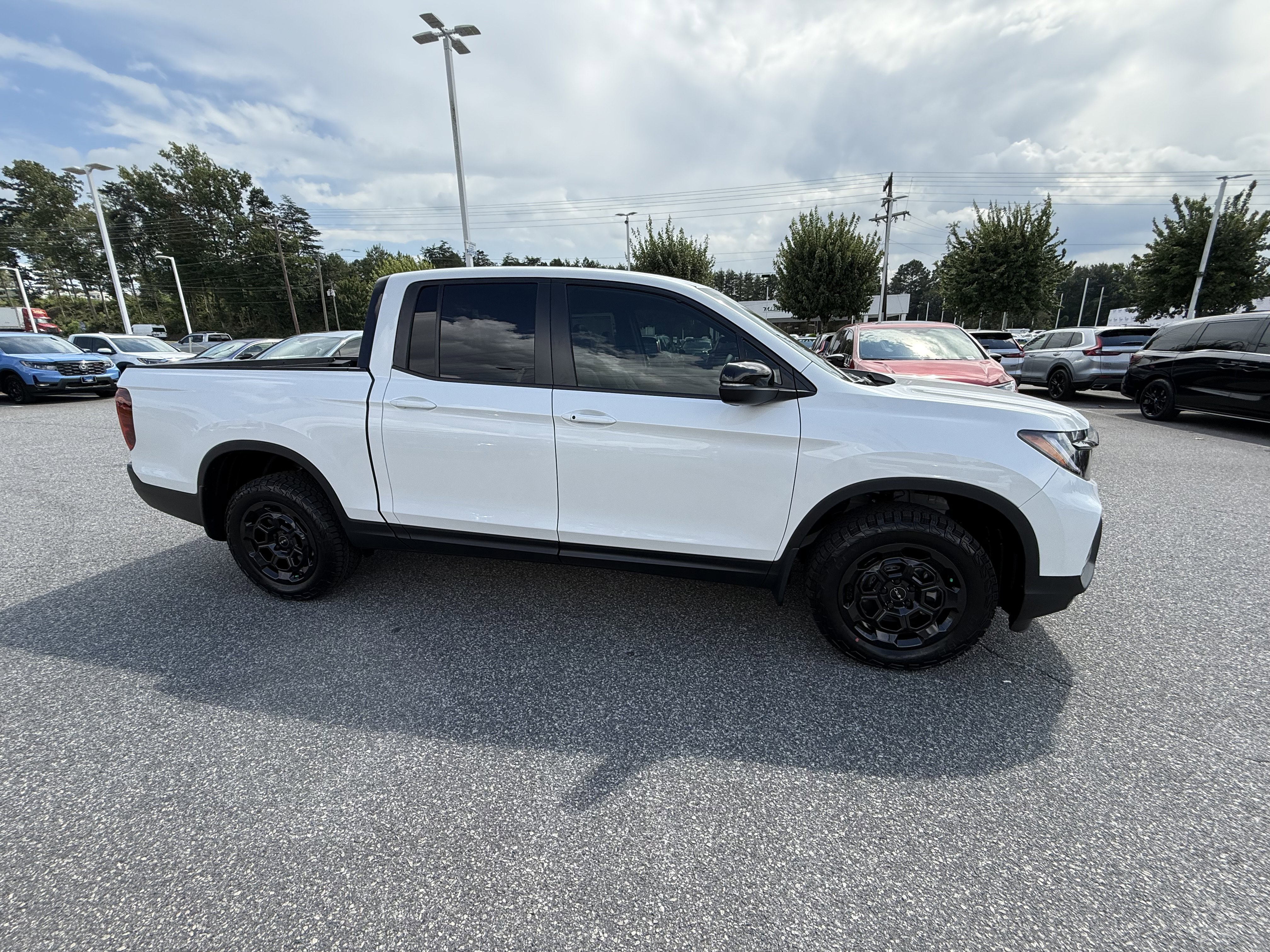 New 2025 Honda Ridgeline TrailSport+ image 2