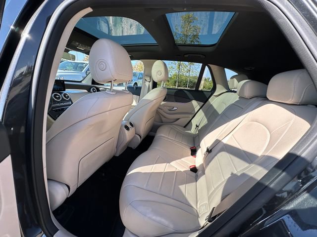 Used 2021 Mercedes-Benz GLC 300 4MATIC w/ Driver Assistance Package image 16
