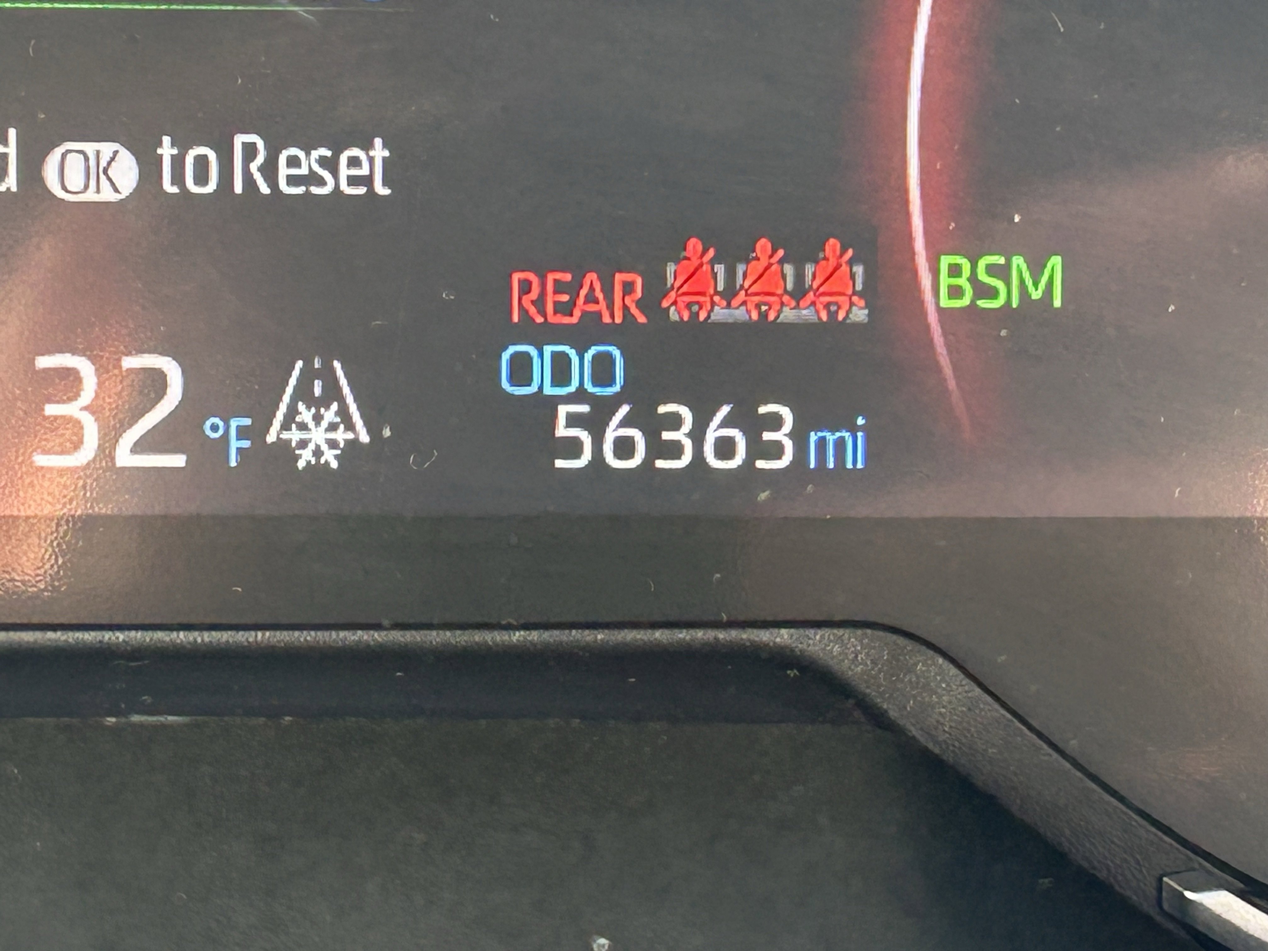 Certified 2024 Toyota RAV4 XLE FWD image 26