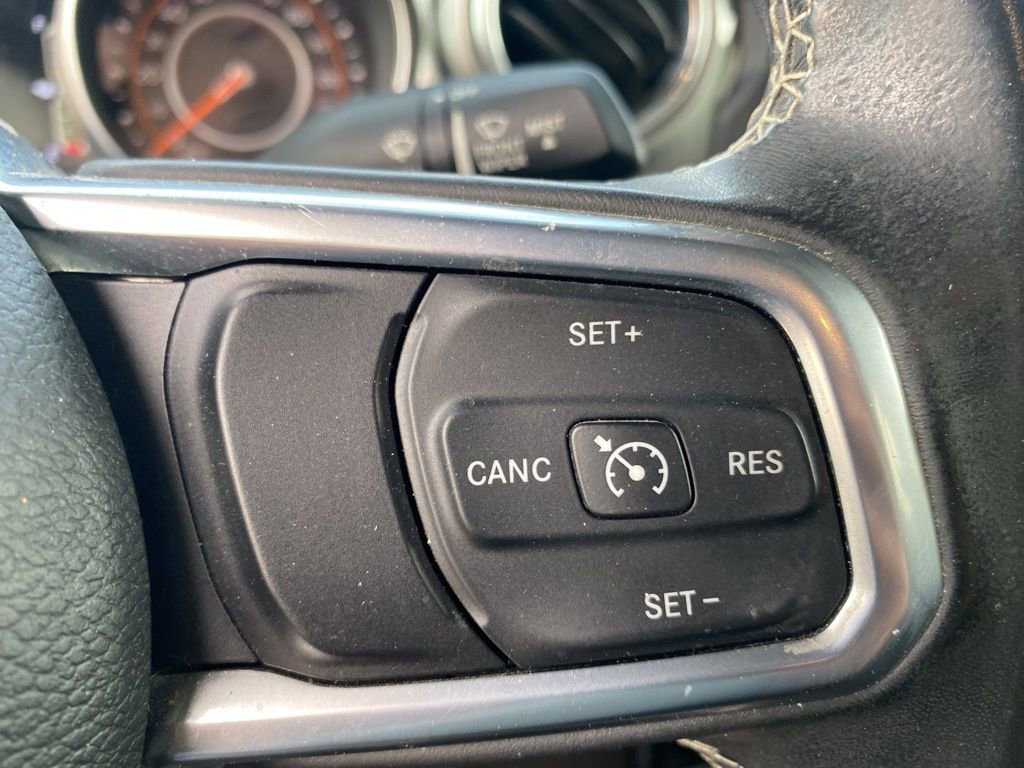 Used 2019 Jeep Wrangler Unlimited Sahara image 23