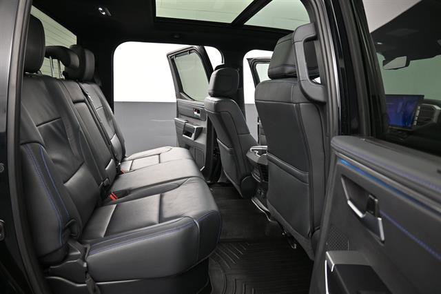 Used 2024 Toyota Tundra Platinum AWD/4WD image 18