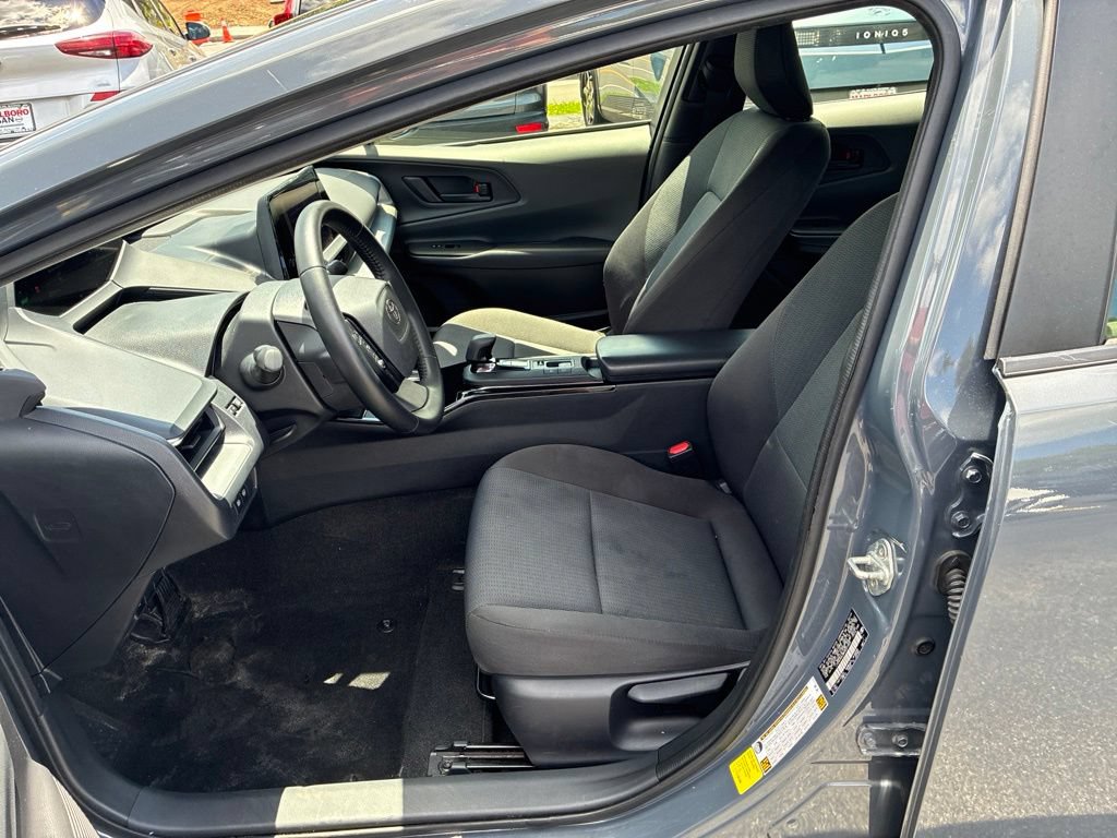 Used 2024 Toyota Prius LE FWD image 14