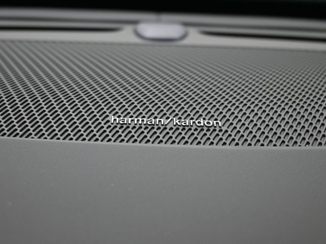 New 2026 Volvo XC90 B6 Plus w/ Protection Package Premier image 31