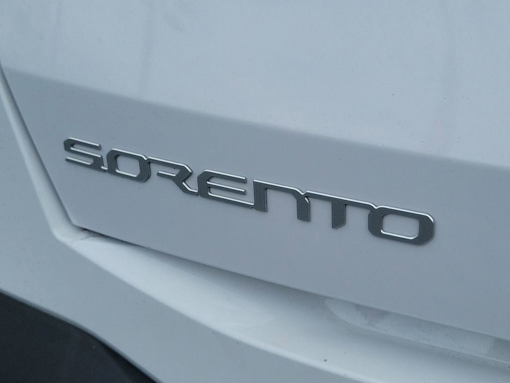 Used 2025 Kia Sorento EX image 7