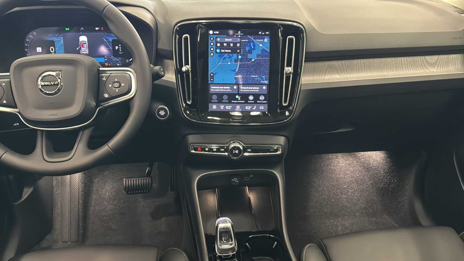 New 2026 Volvo XC40 B5 Ultra w/ Climate Package AWD/4WD image 11
