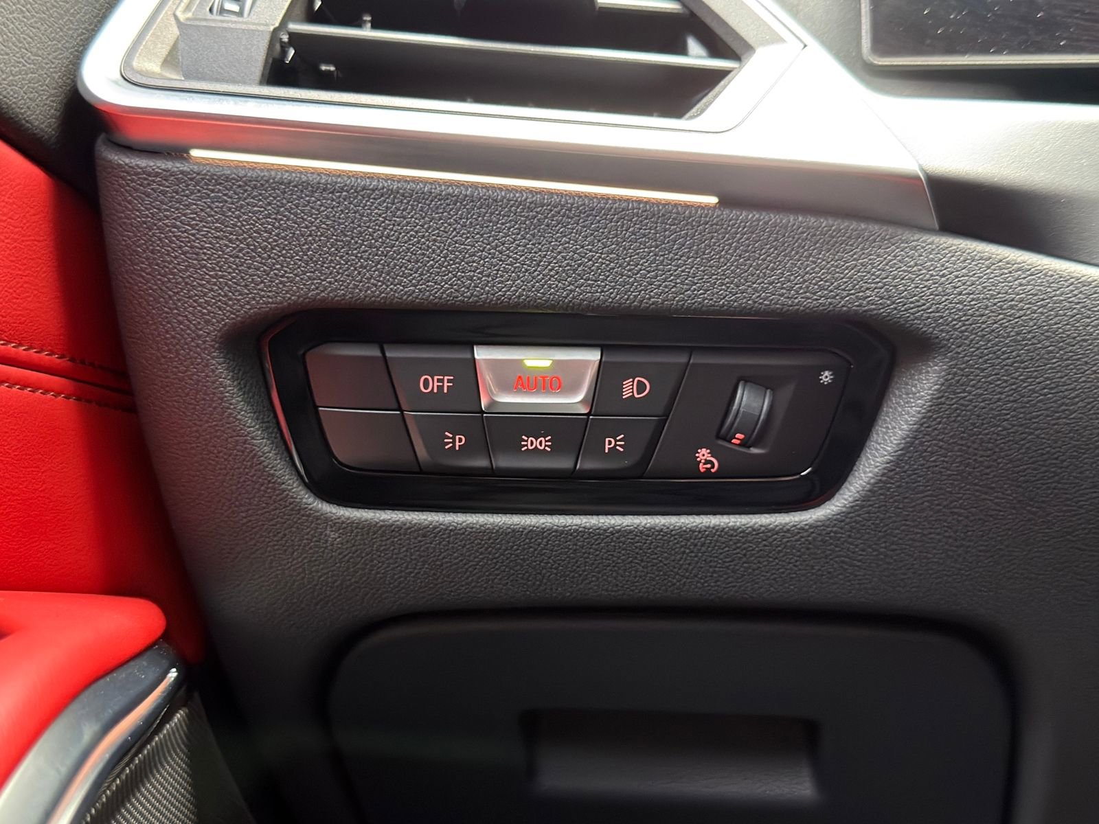 Used 2024 BMW M3 Competition w/ Executive Package image 26