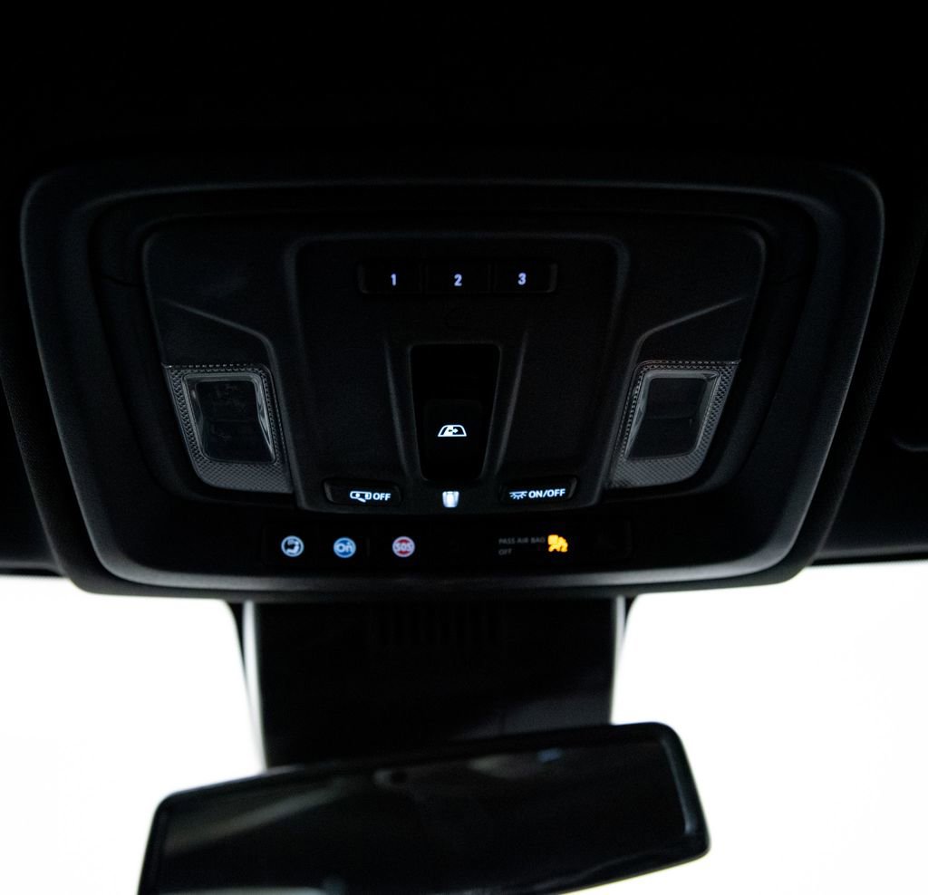 Used 2024 GMC Sierra 2500 AT4 w/ AT4 Preferred Package image 33