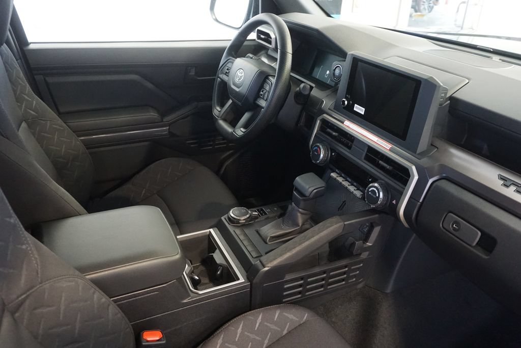 New 2026 Toyota Tacoma SR5 AWD/4WD image 25