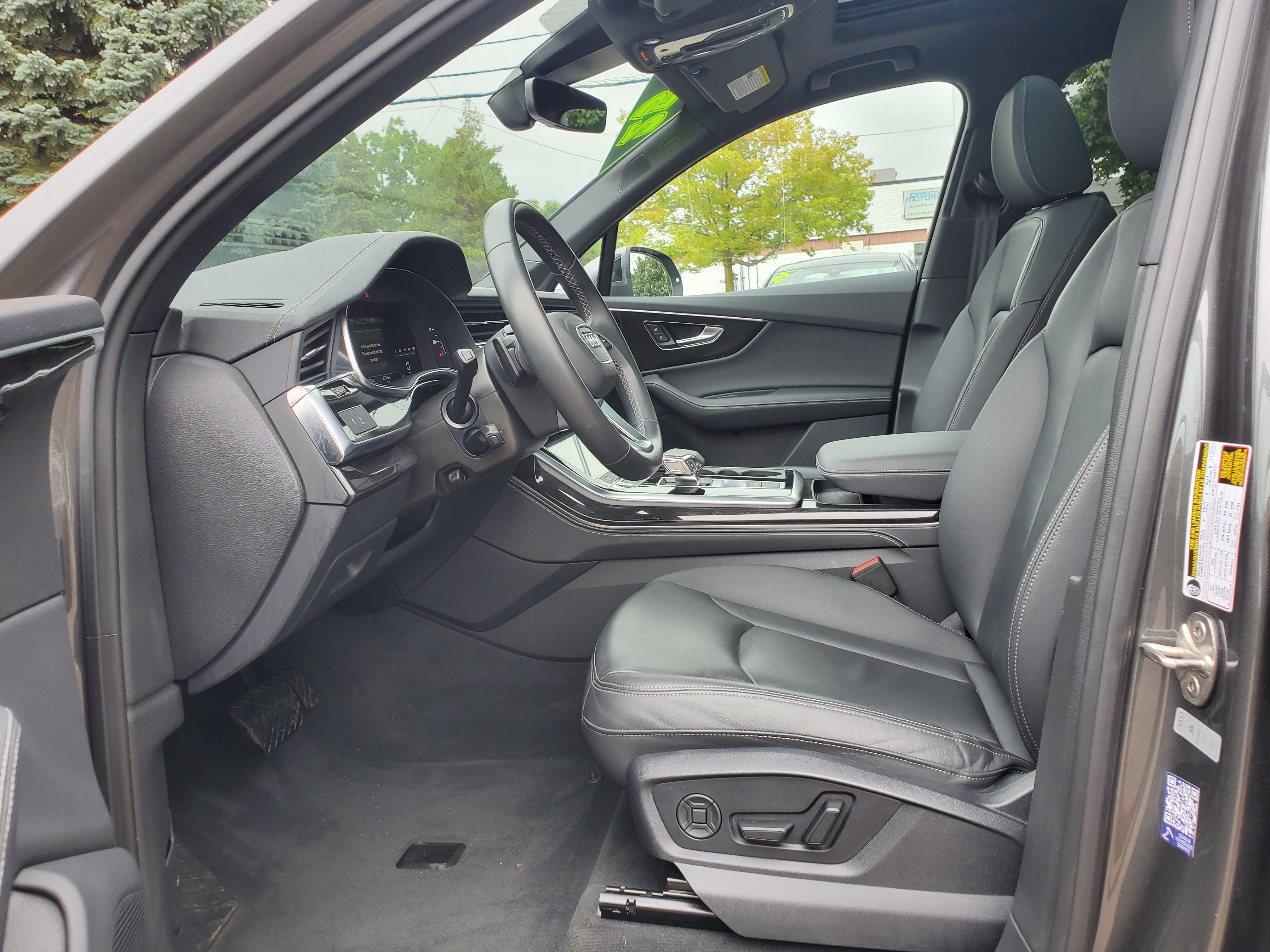 Used 2025 Audi Q7 3.0T Premium Plus AWD/4WD image 9