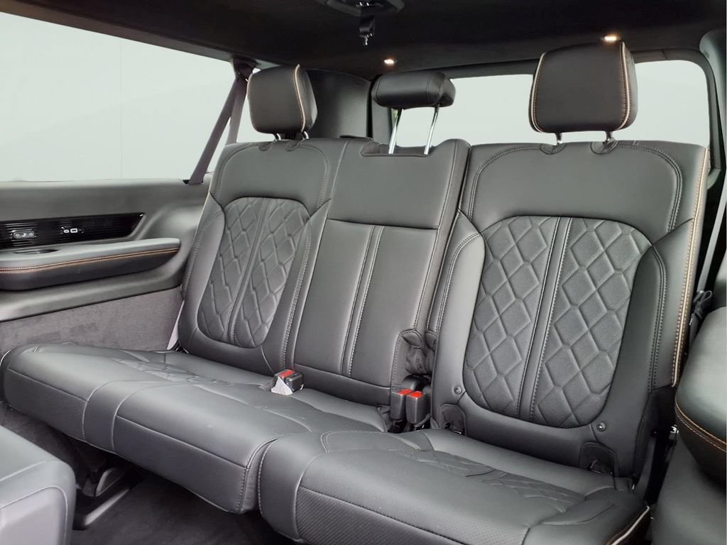 New 2026 Jeep Grand Wagoneer L Summit AWD/4WD image 12