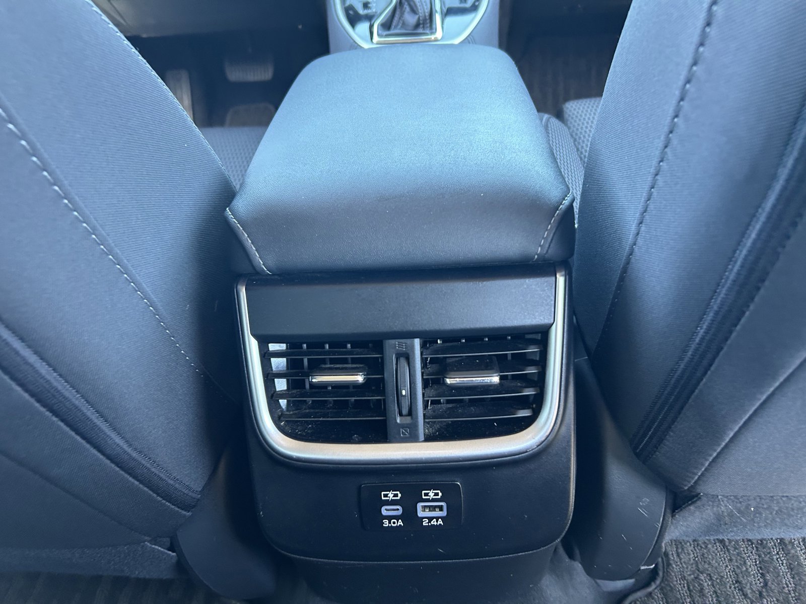 Used 2025 Subaru Outback Premium image 15