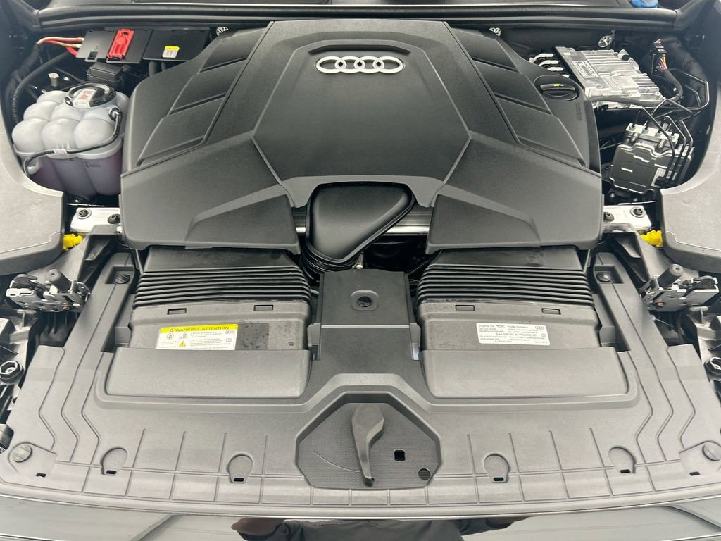 Used 2025 Audi Q8 Premium Plus image 28