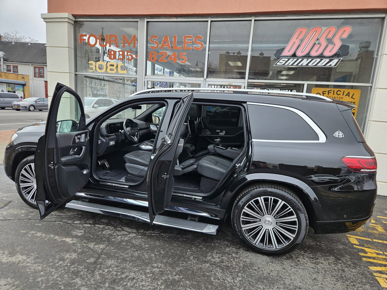 Used 2021 Mercedes-Benz Maybach GLS 600 4MATIC image 29