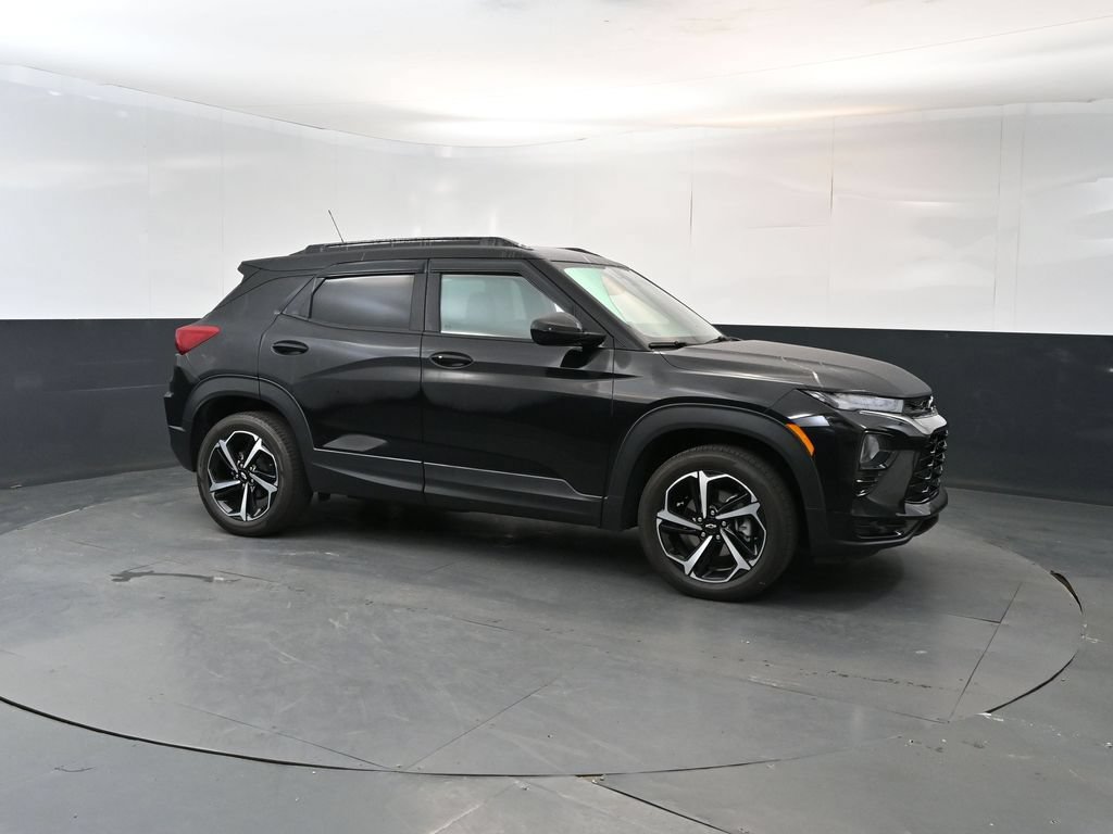 Used 2023 Chevrolet TrailBlazer RS w/ Sun and Liftgate Package AWD/4WD image 7
