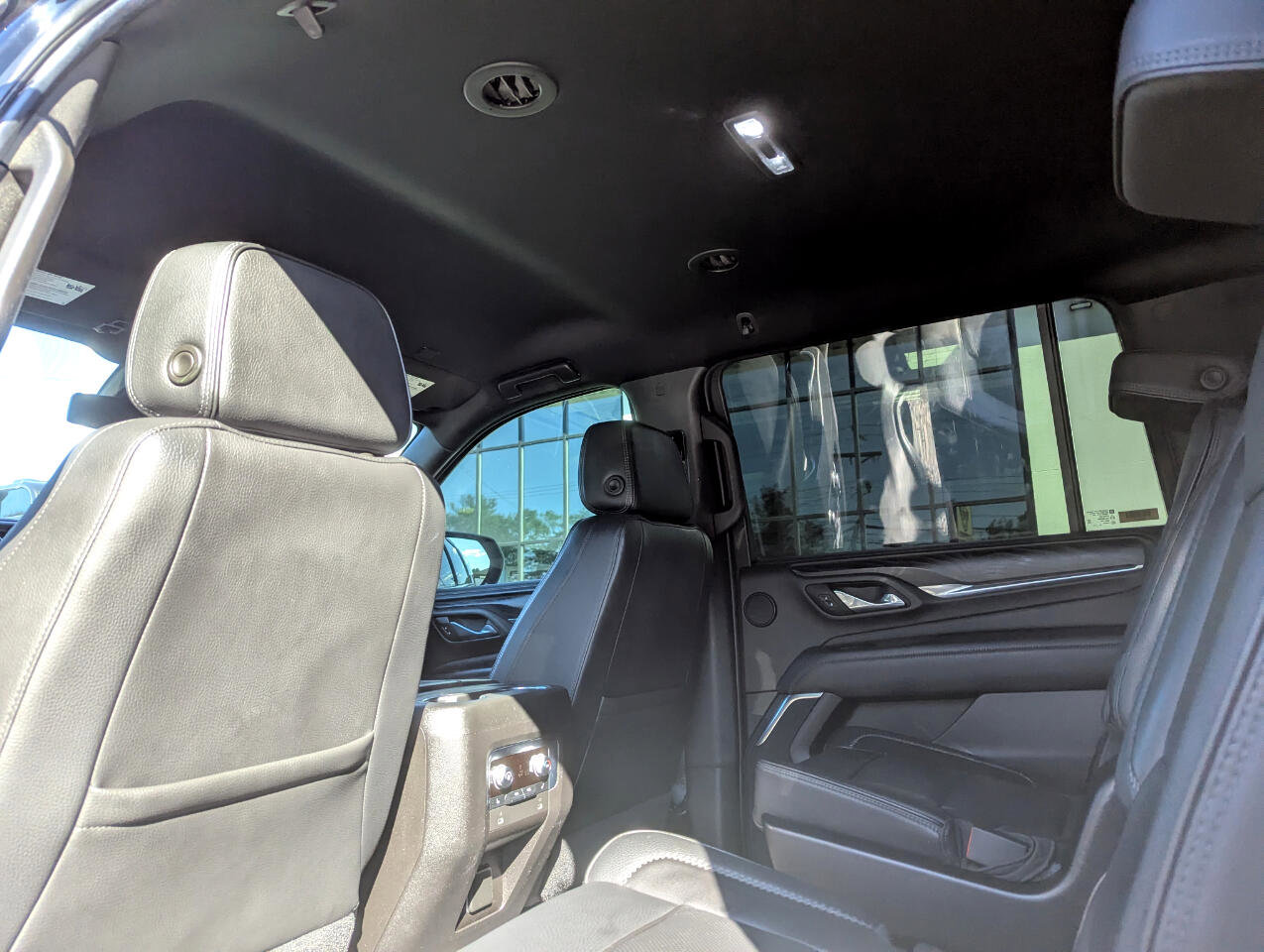 Used 2021 GMC Yukon XL Denali AWD/4WD image 36