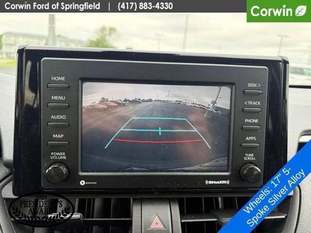 Used 2022 Toyota RAV4 XLE FWD image 11