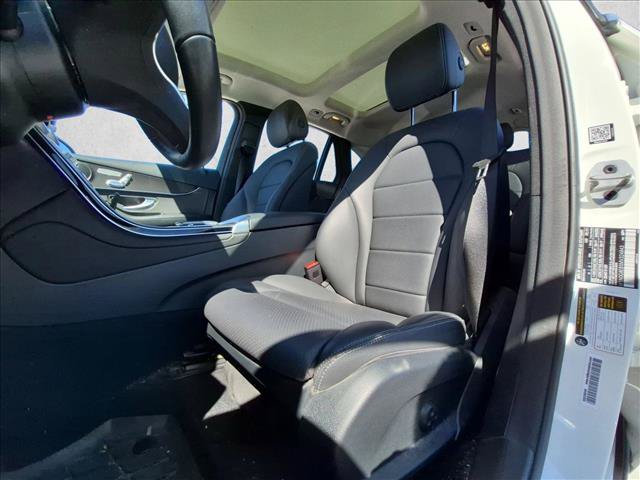 Used 2021 Mercedes-Benz GLC 300 4MATIC image 14