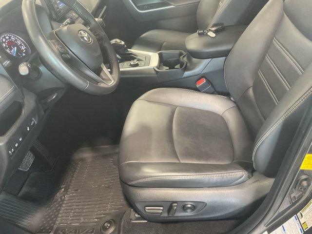 Used 2021 Toyota RAV4 XLE Premium AWD/4WD image 10
