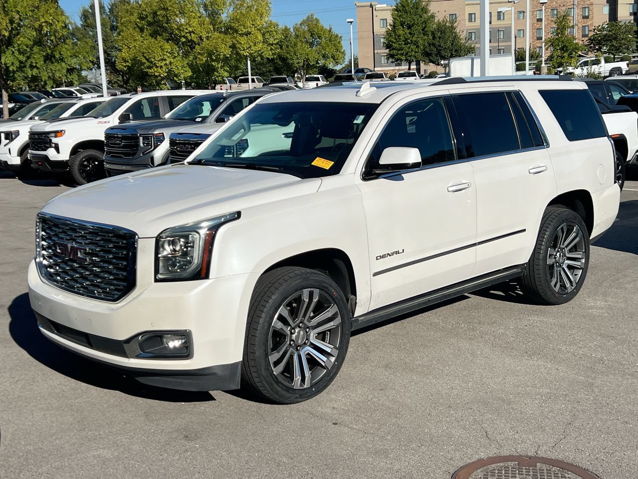 Certified 2018 GMC Yukon Denali w/ Denali Ultimate Package RWD image 1
