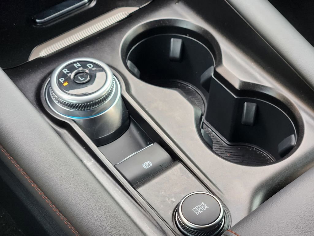 Used 2025 Ford Explorer Active w/ Active Comfort Package image 27