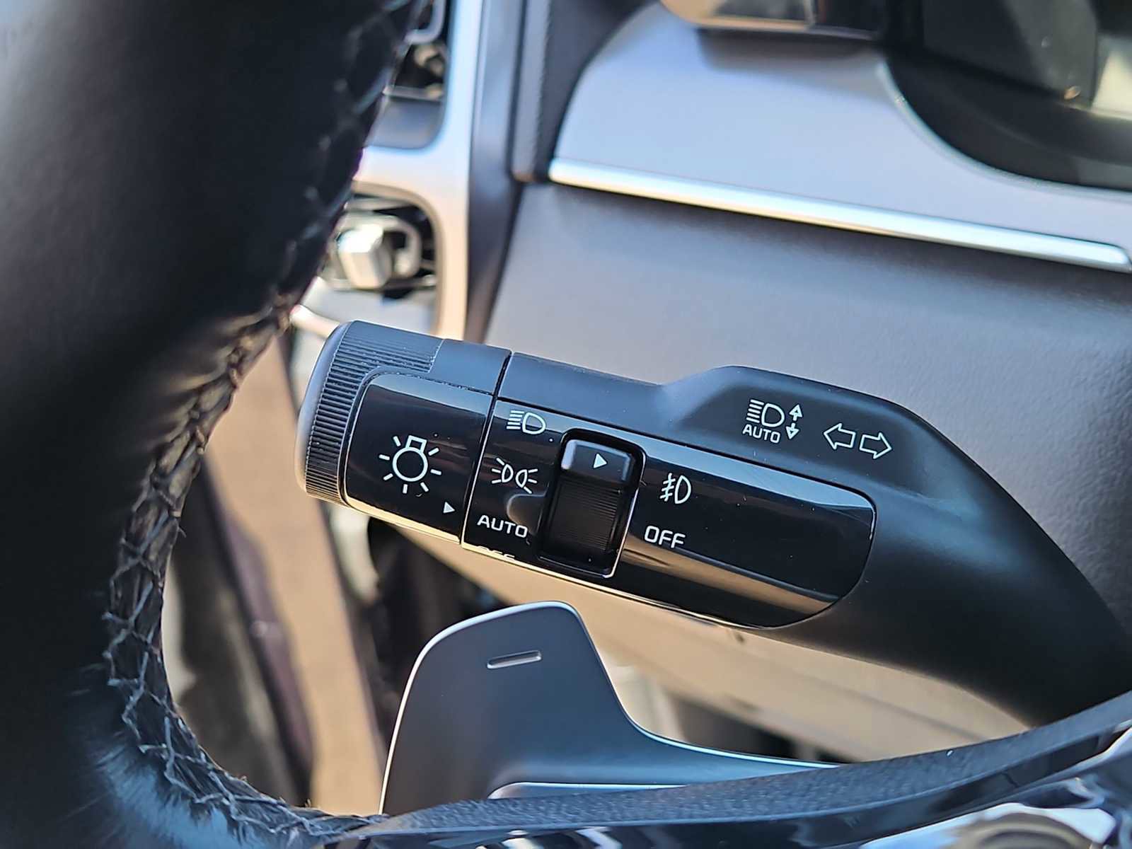 Used 2023 Kia Sorento EX FWD image 26