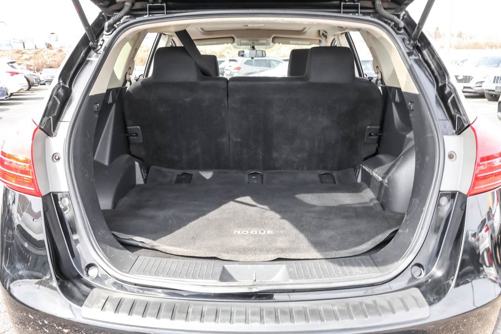 Used 2012 Nissan Rogue SV w/ Premium Pkg image 32