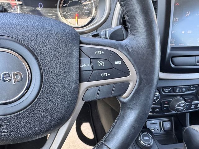 Used 2016 Jeep Cherokee Limited AWD/4WD image 17