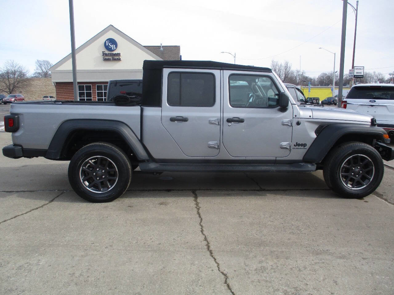 Used 2020 Jeep Gladiator Sport w/ Quick Order Package 24S image 8