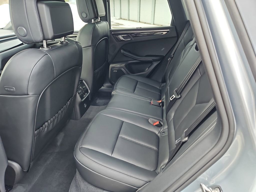 New 2026 Porsche Macan S image 26