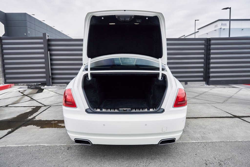 Used 2019 Rolls-Royce Ghost image 16
