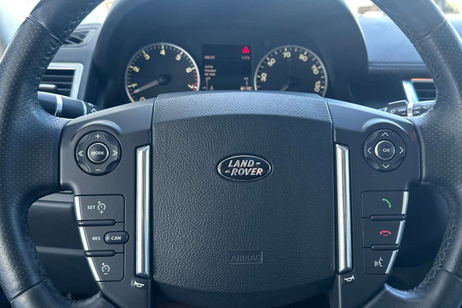 Used 2013 Land Rover Range Rover Sport HSE LUX image 30