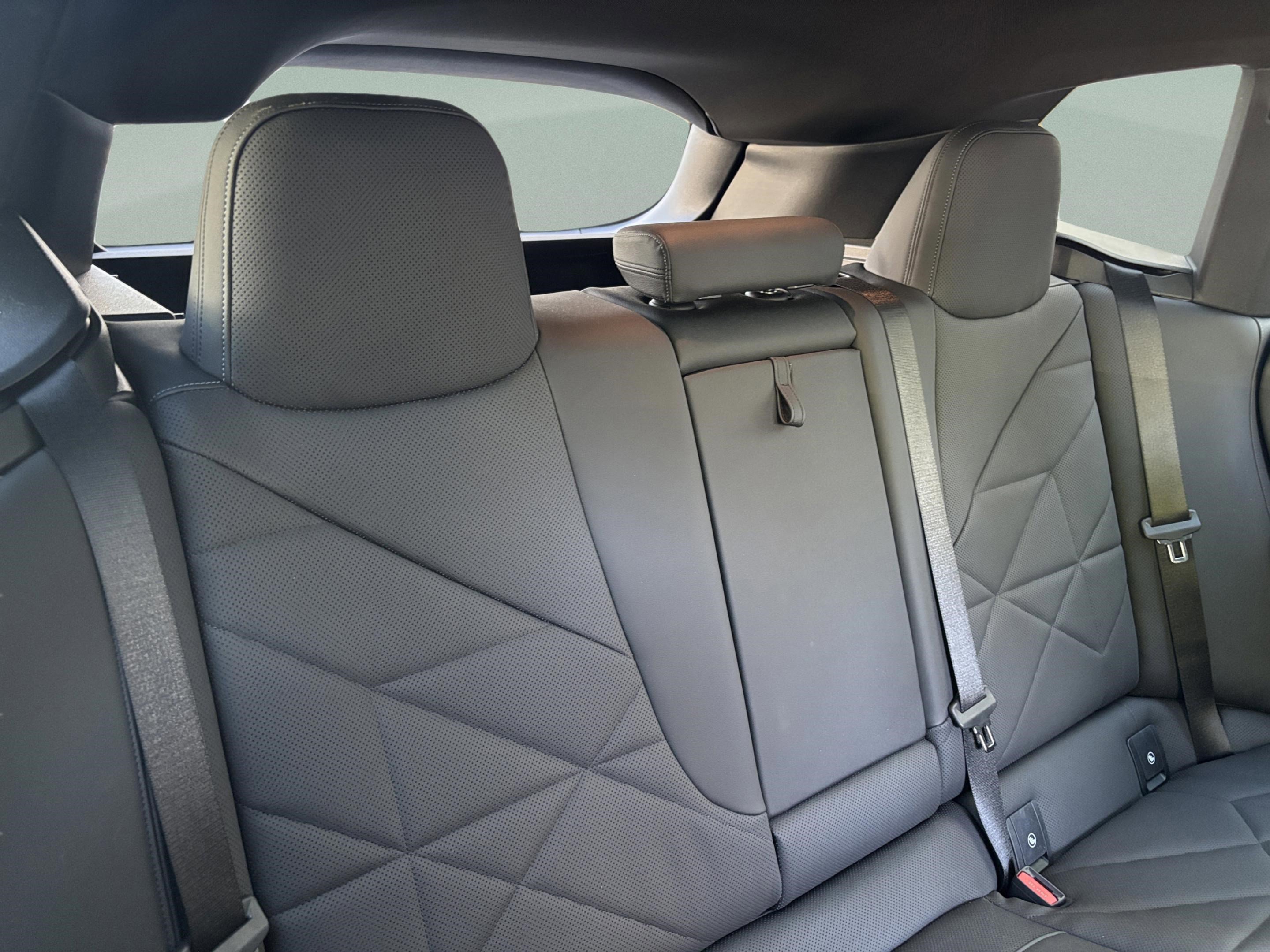 Used 2024 BMW iX xDrive50 AWD/4WD image 25