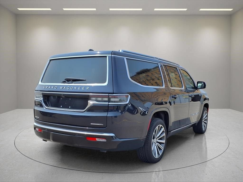 Used 2023 Jeep Grand Wagoneer L Series II AWD/4WD image 13