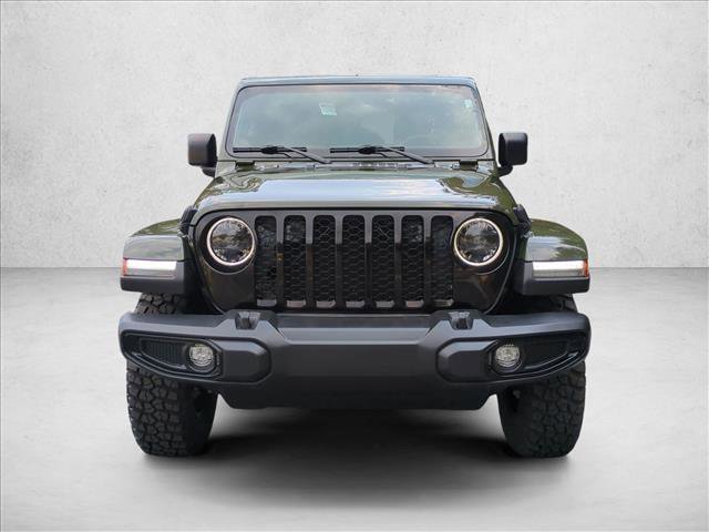Certified 2023 Jeep Gladiator Sport AWD/4WD image 2