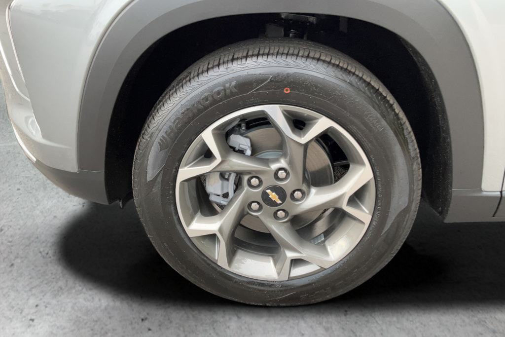 New 2026 Chevrolet Trax LT FWD image 23