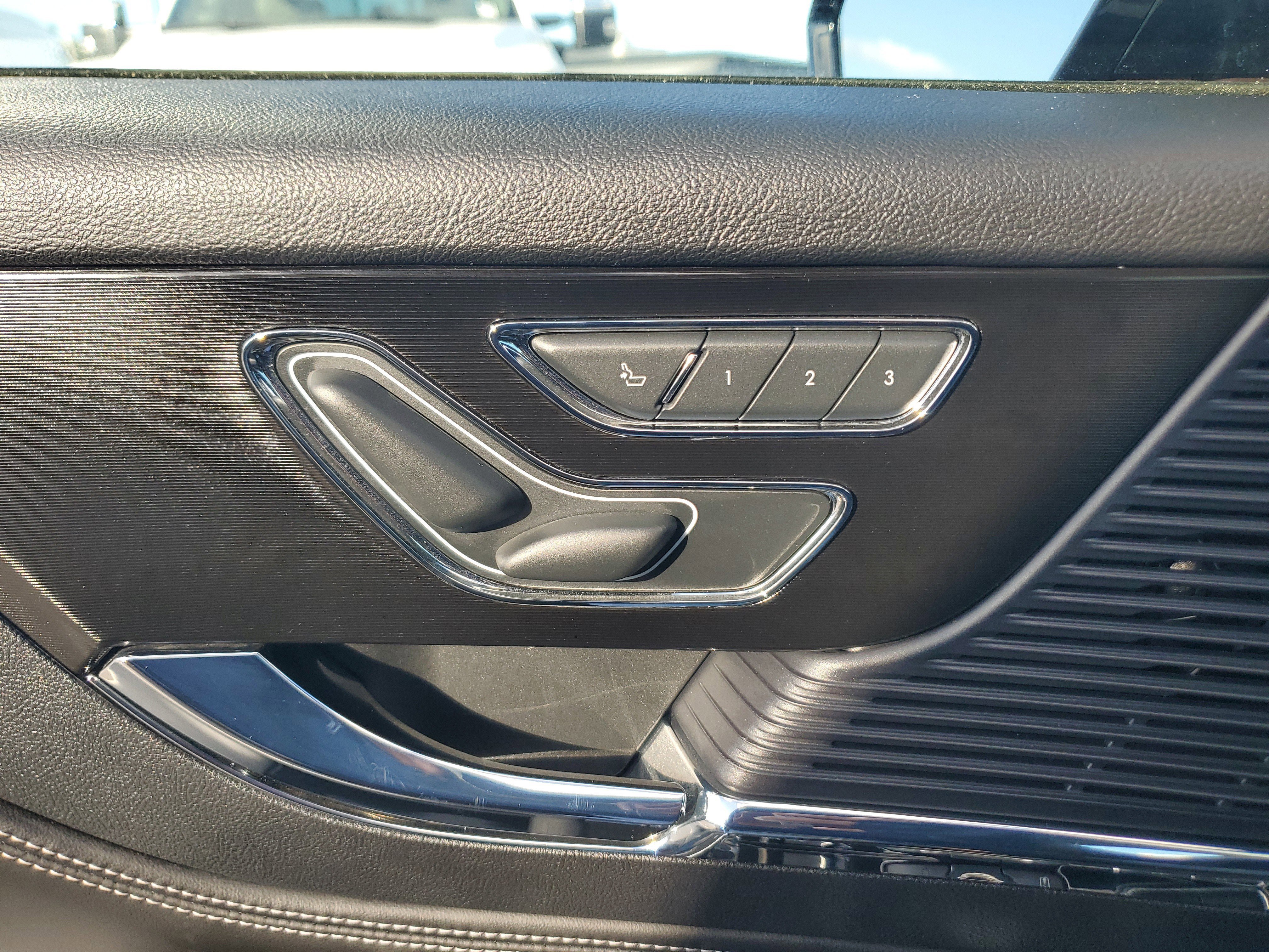 Used 2021 Lincoln Corsair FWD image 26