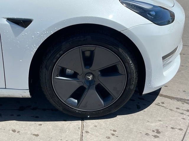 Used 2023 Tesla Model 3 Standard Range image 5