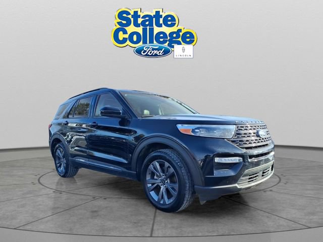 Used 2023 Ford Explorer XLT w/ Equipment Group 202A image 3